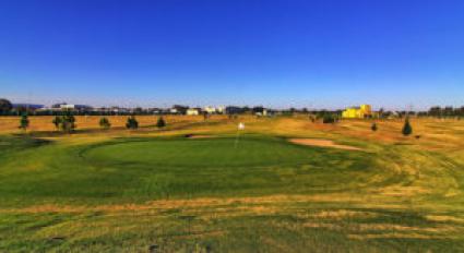 Escudo de Cañuelas Country Golf